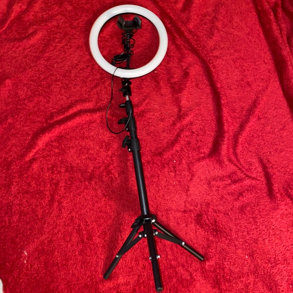 RING LIGHT